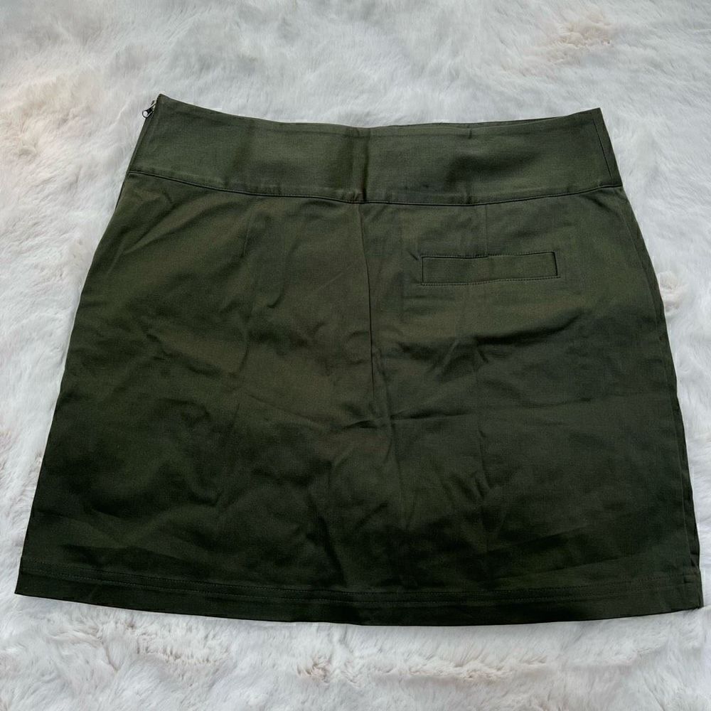 Lija Golf Skort Athletic Skirt w Built in Shorts Dark Green White womens size 8 - Picture 2 of 11